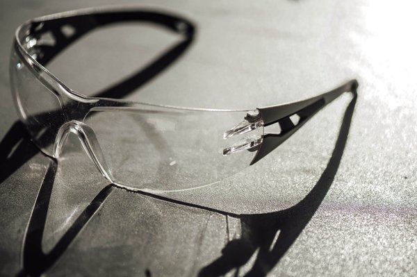 What Techniques Are UK Scientists Using to Protect Endangered Bee Populations?